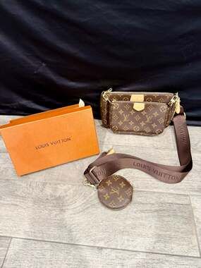 ***NEW*** Elegant 3 Piece Crossbody Brown Leather Set